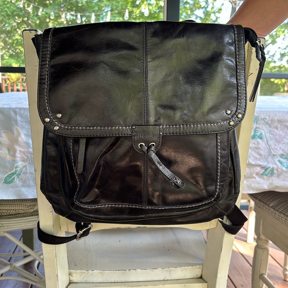 The sak purse/backpack